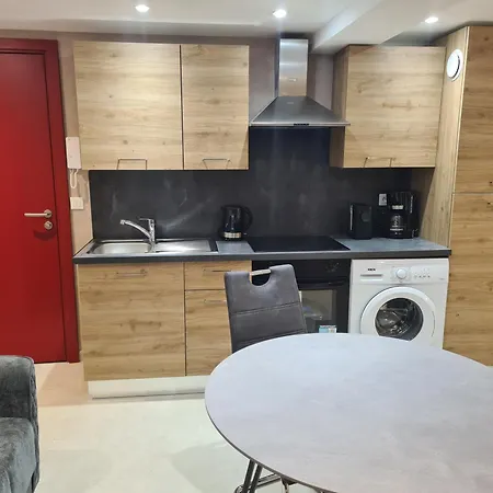 Apartament Meuble Des Pierres Blanches N1 *