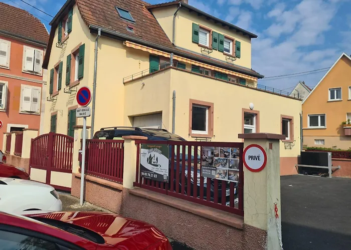 Lägenhet Meuble Des Pierres Blanches N1